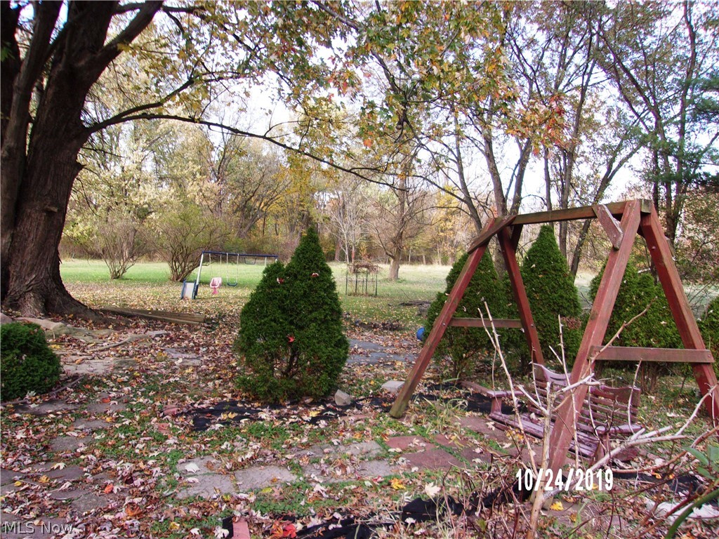 1302 Mathews Road Youngstown, OH 44514 - Photo 7 of 32 Gallery Image 7
