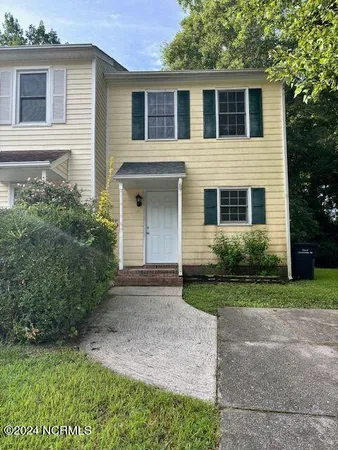 $1,225 | 131 Greenford Place, Jacksonville, NC 28540