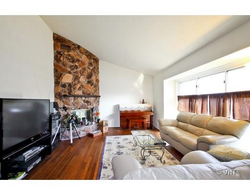 648 Spring Road Glenview, IL 60025 - Photo 2 of 8