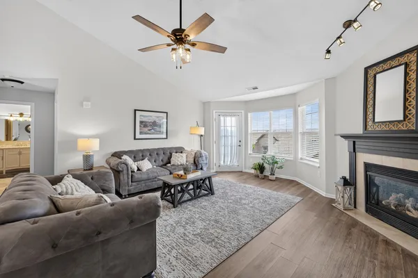 $374,900 | 3130 Dorchester Way, Unit 5, Madison, WI 53719