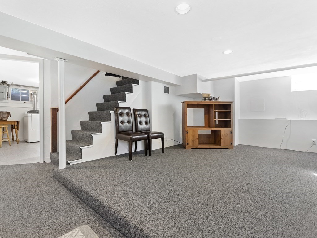 156 Virginia Road Waltham, MA 02453 - Photo 27 of 36