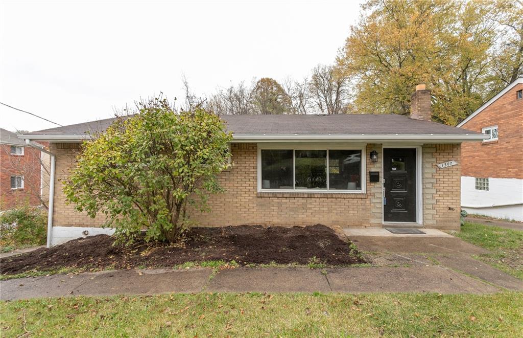 1307 Universal Road Pittsburgh, PA 15235 - Photo 1 of 23 Gallery Image 1