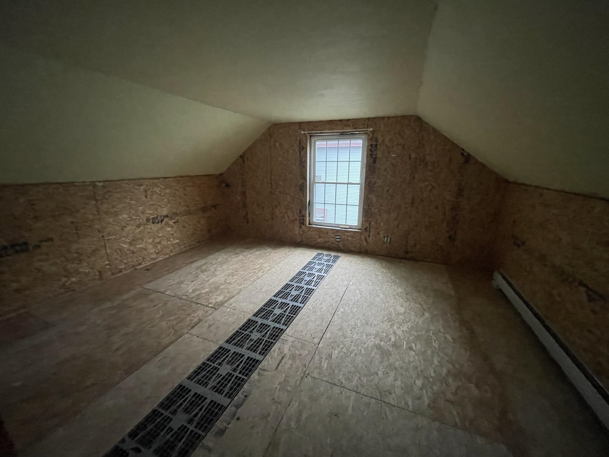 66 Plain Street Rutland, VT 05701 - Photo 5 of 22