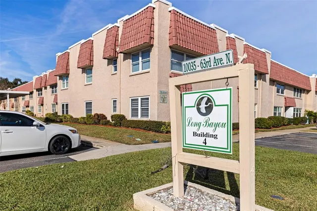 $155,000 | 10035 63rd Avenue North, Unit 23, St. Petersburg, FL 33708