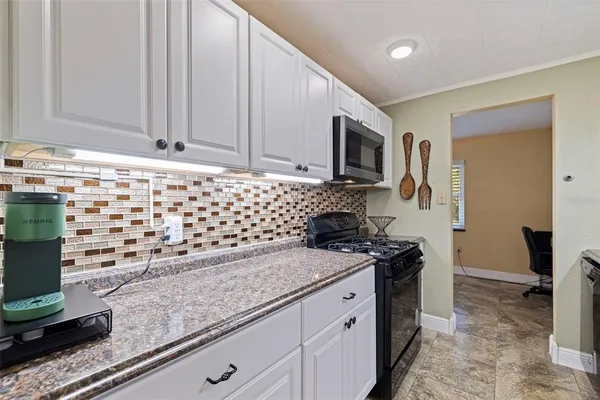 $155,000 | 10035 63rd Avenue North, Unit 23, St. Petersburg, FL 33708