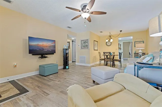 $155,000 | 10035 63rd Avenue North, Unit 23, St. Petersburg, FL 33708