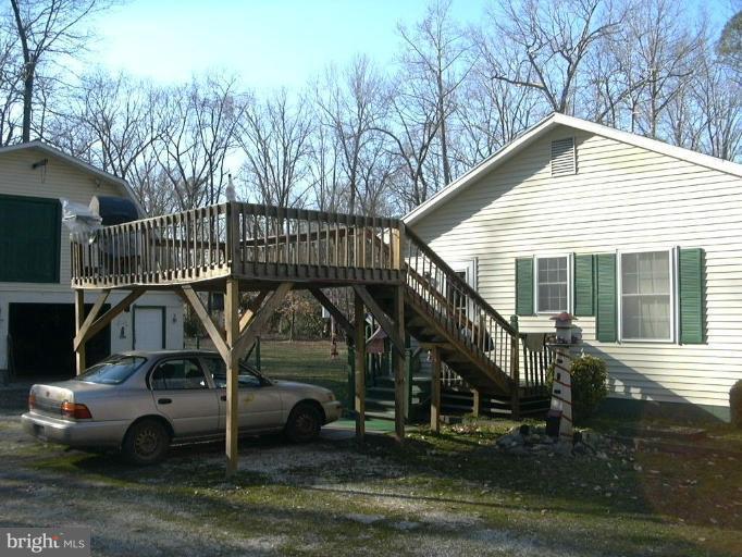 4290 Frazier Neck Road Preston, MD 21655 - Photo 3 of 9 Deck