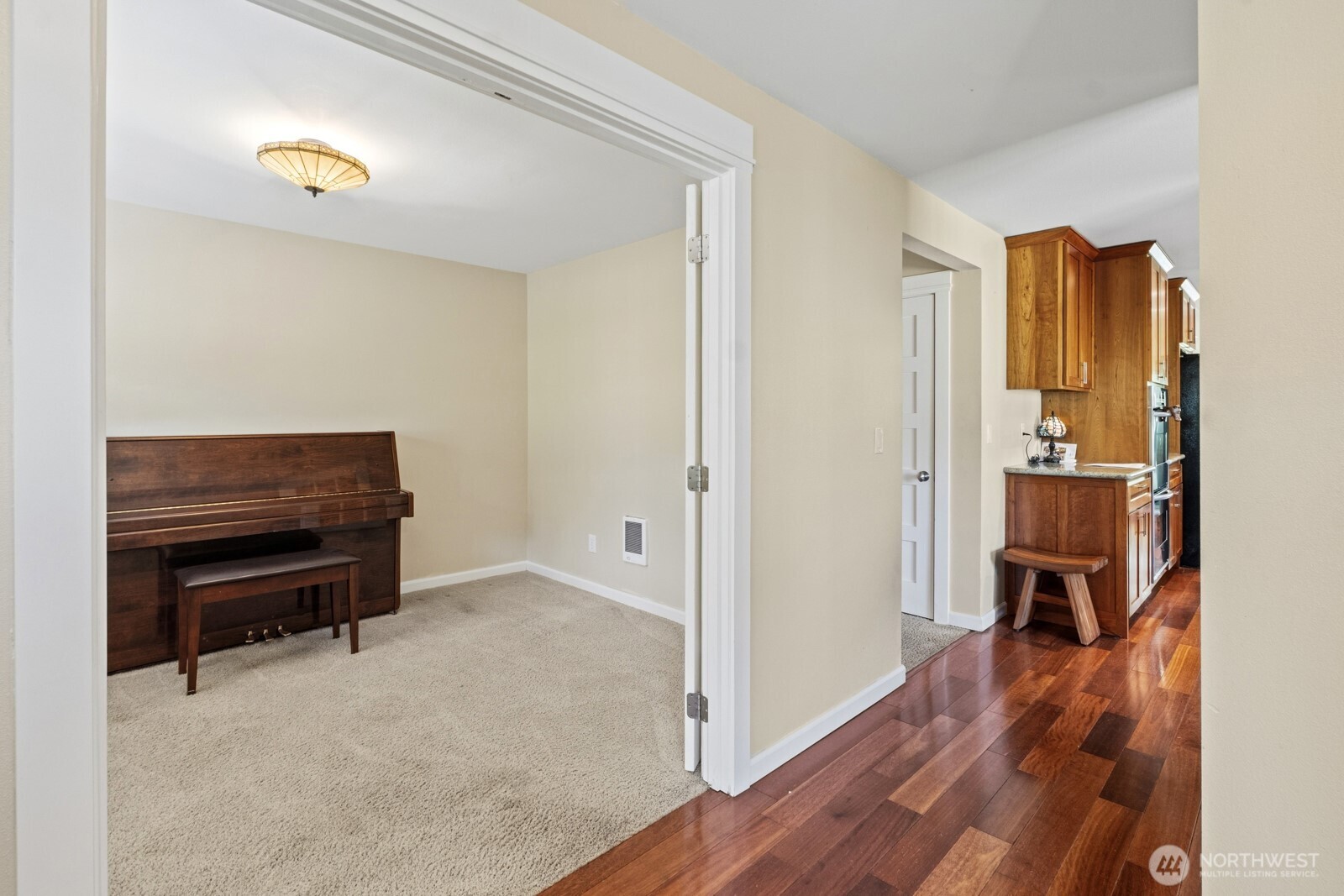 1100 Wilson Road Northwest Olympia, WA 98502 - Photo 6 of 40