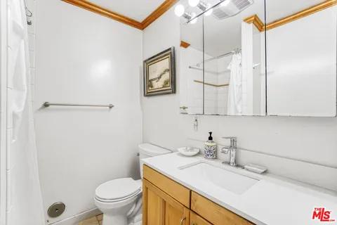 $2,950 | 120 Fleet Street, Unit C, Marina del Rey, CA 90292