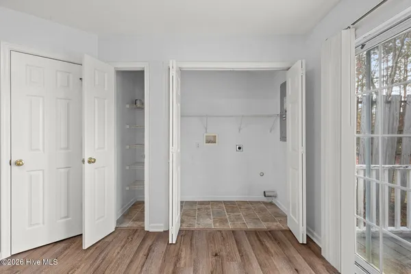 $1,295 | 410 Winners Circle North, Jacksonville, NC 28546