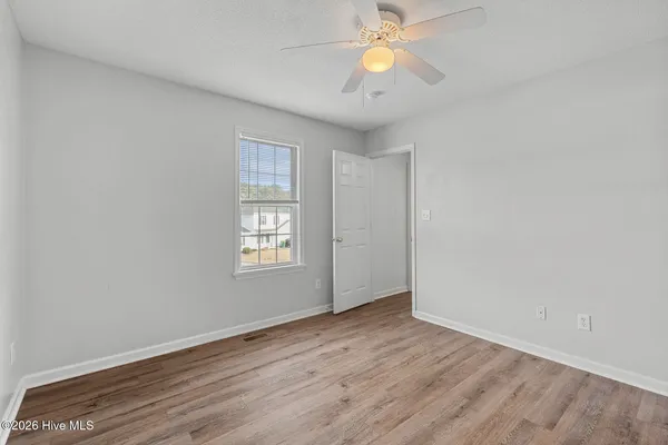 $1,295 | 410 Winners Circle North, Jacksonville, NC 28546