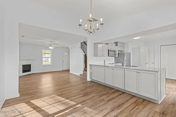 $1,295 | 410 Winners Circle North, Jacksonville, NC 28546