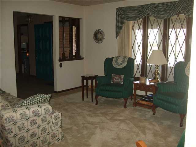 3345 Smiley Road Columbus, OH 43221 - Photo 4 of 14
