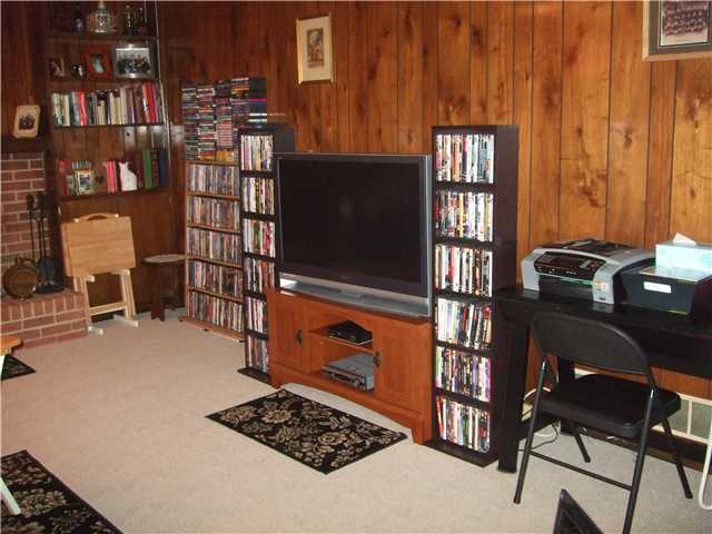 3345 Smiley Road Columbus, OH 43221 - Photo 6 of 14