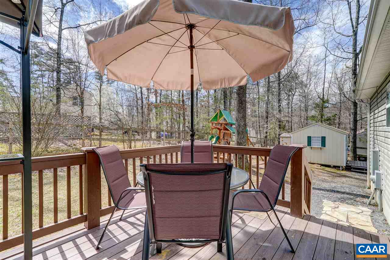 7 Haversack Road Palmyra, VA 22963 - Photo 11 of 32 a outdoor view with a sitting space