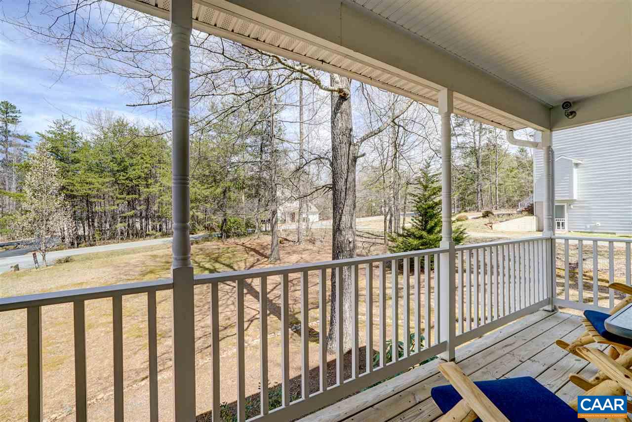 7 Haversack Road Palmyra, VA 22963 - Photo 14 of 32 a view of balcony with wooden floor