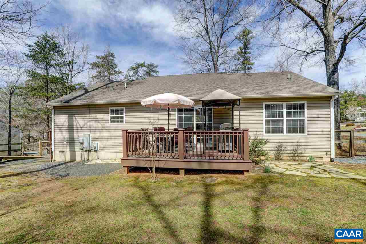 7 Haversack Road Palmyra, VA 22963 - Photo 6 of 32 a house with swimming pool in front of it
