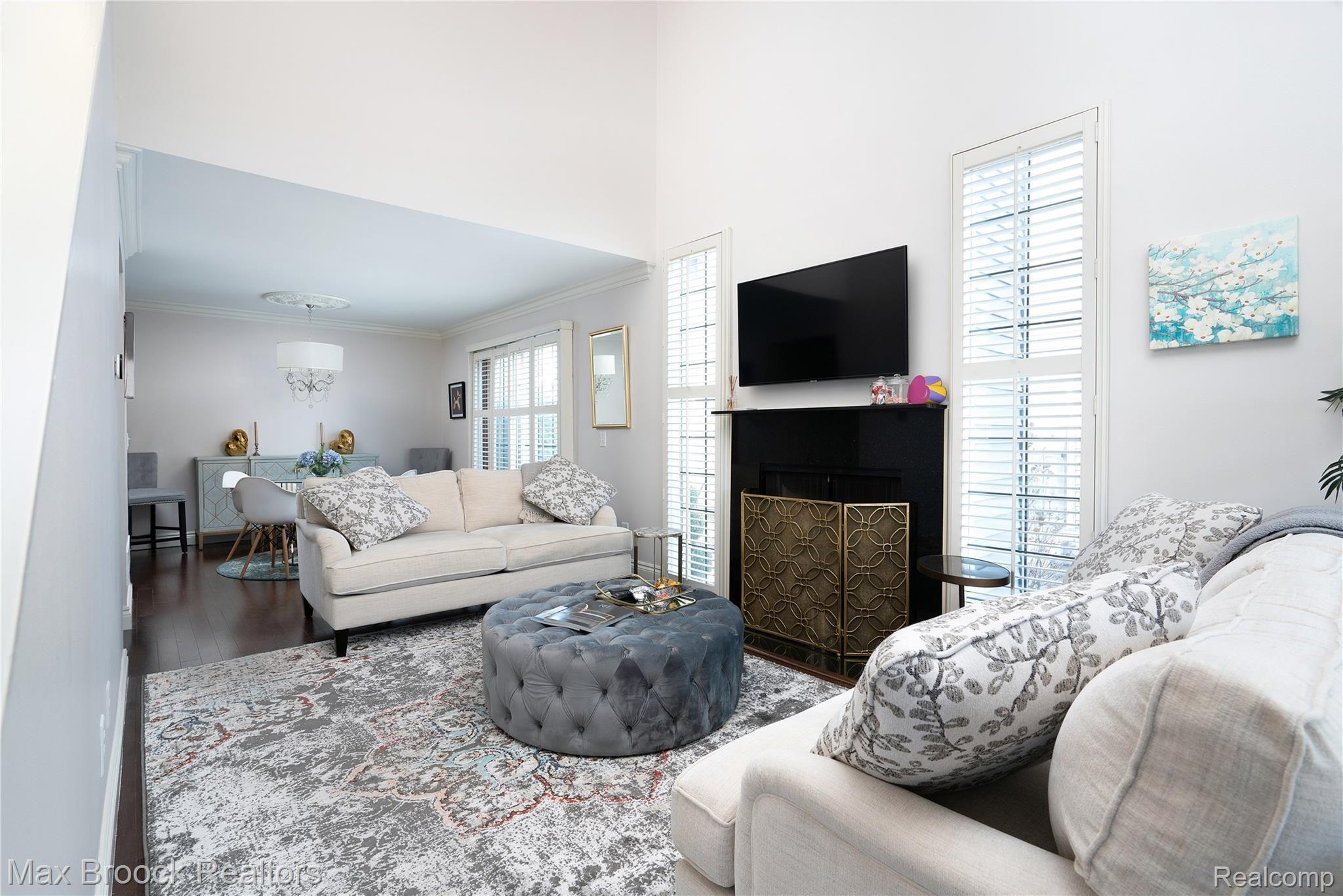 609 South Crooks Road Clawson, MI 48017 - Photo 12 of 33 MLS-7.jpg