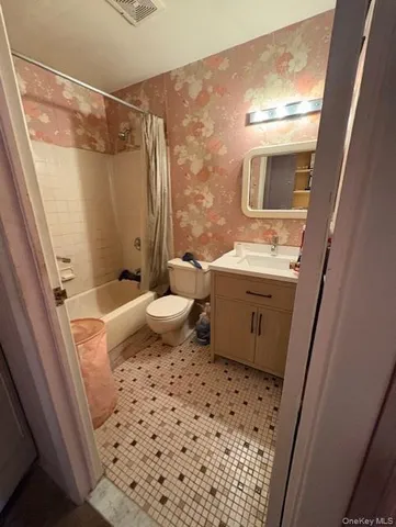 $759,000 | 1338 Robin Lane, Unit 1212 | Bay Terrace