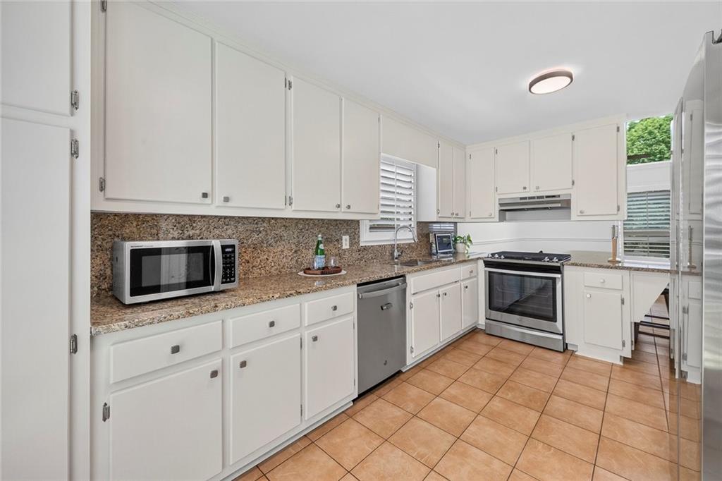 154 West Putnam Ferry Road Woodstock, GA 30189 - Photo 15 of 48