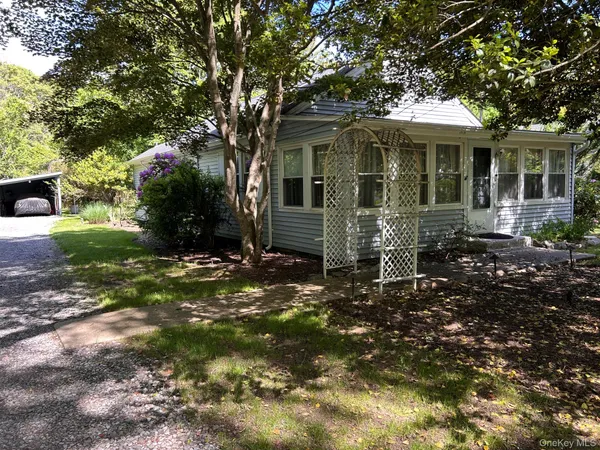 $3,800 | Undisclosed Address, Bellport, NY 11713