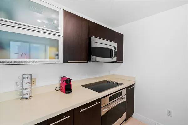 $5,600 | 90 Southwest 3rd Street, Unit 3609, Miami, FL 33130