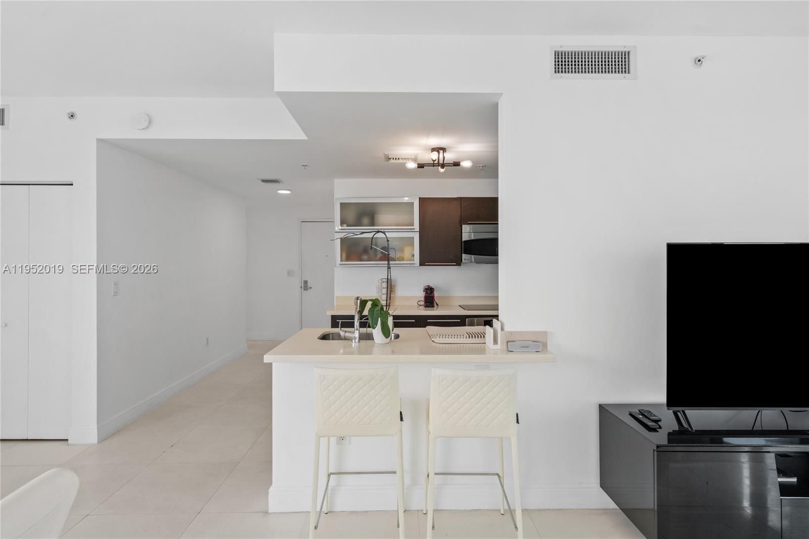 90 Southwest 3rd Street, Unit 3609 Miami, FL 33130 - Photo 12 of 33