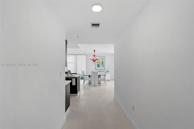 $5,900 | 90 Southwest 3rd Street, Unit 3609, Miami, FL 33130