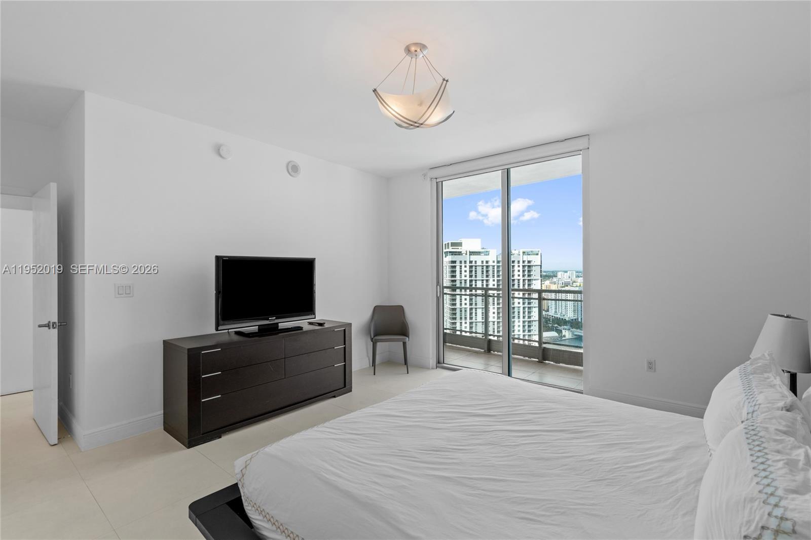 90 Southwest 3rd Street, Unit 3609 Miami, FL 33130 - Photo 16 of 33