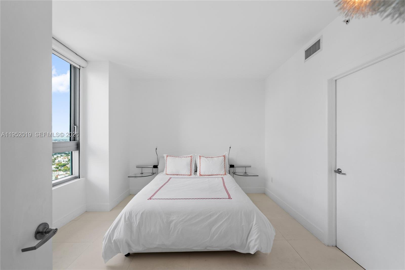 90 Southwest 3rd Street, Unit 3609 Miami, FL 33130 - Photo 21 of 33