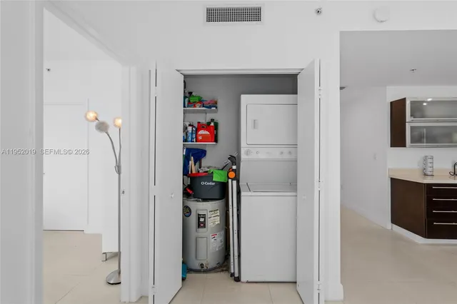 $5,900 | 90 Southwest 3rd Street, Unit 3609, Miami, FL 33130