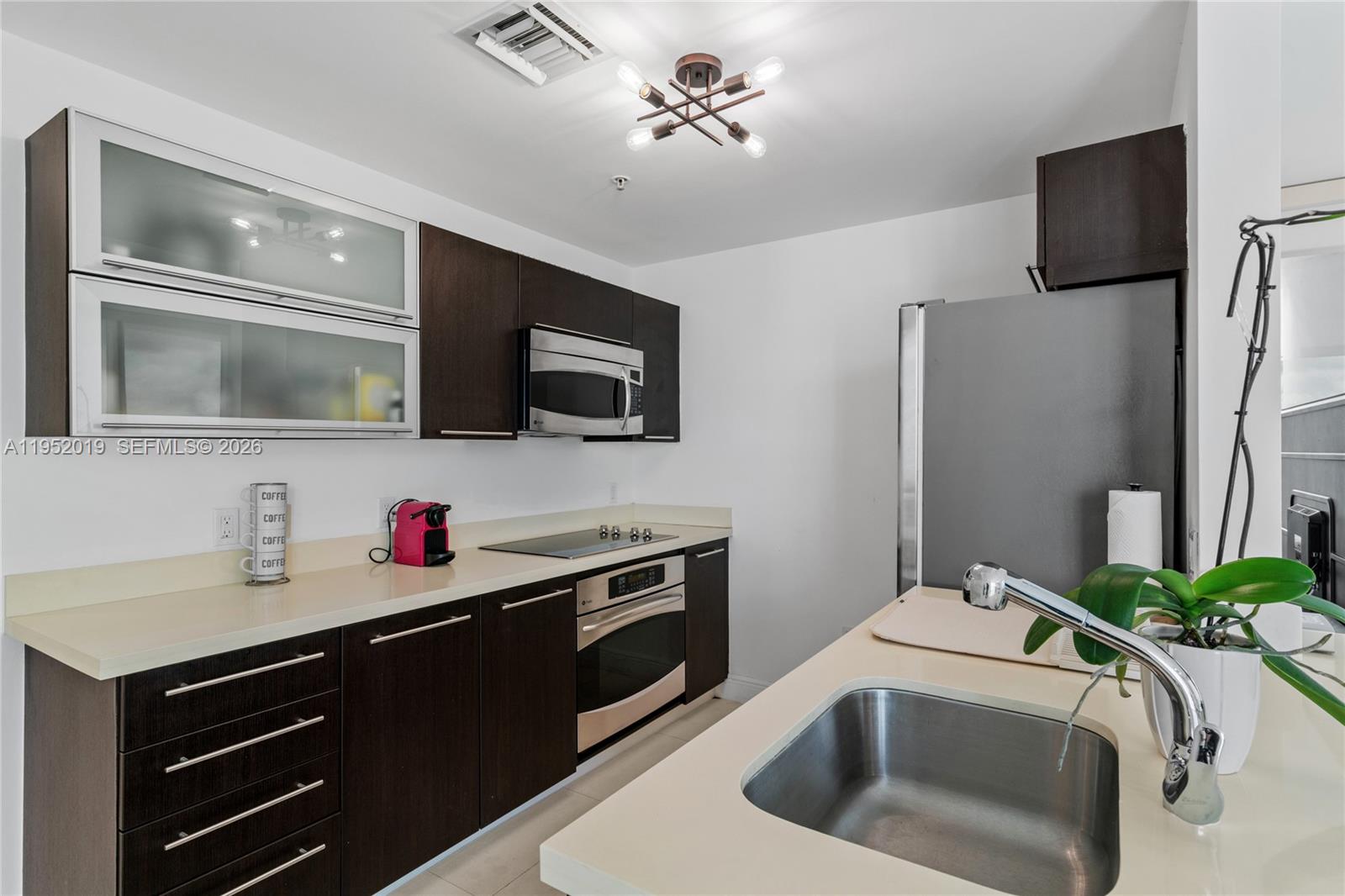 90 Southwest 3rd Street, Unit 3609 Miami, FL 33130 - Photo 7 of 33