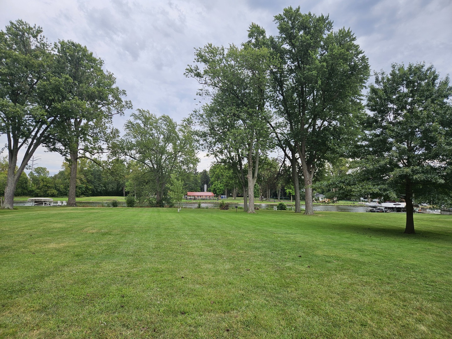 452 Mildred Avenue Cary, IL 60013 - Photo 18 of 20 a view of a trees in a park