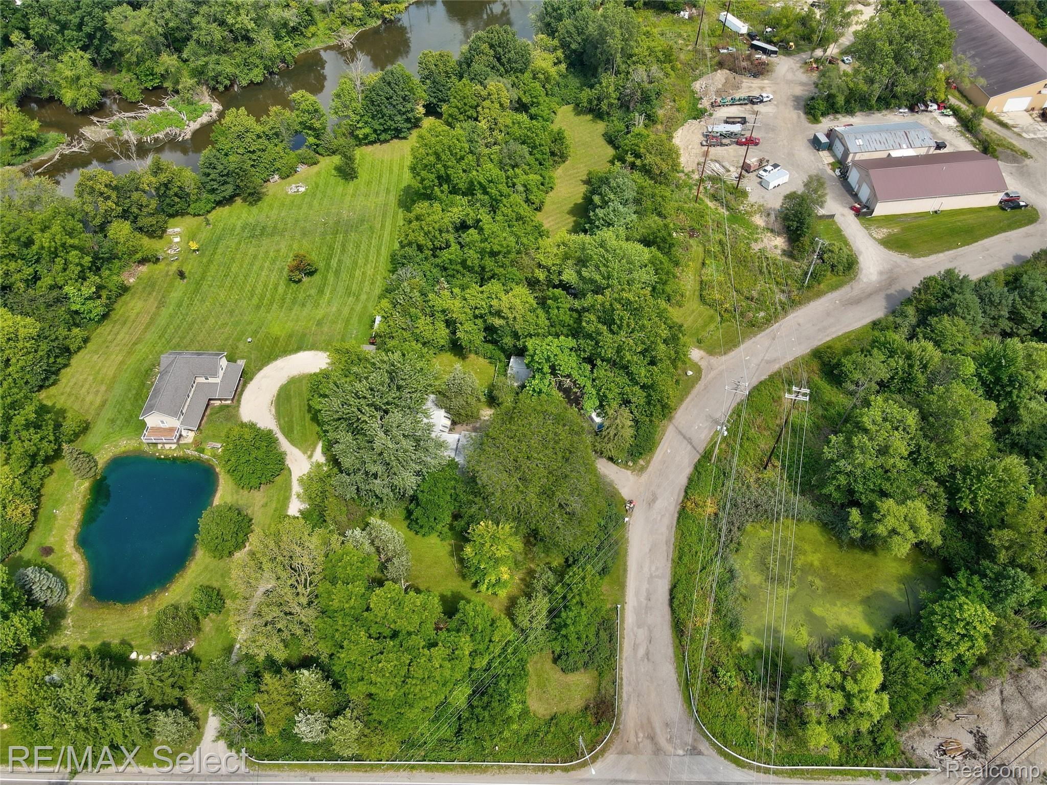 4414 North Seymour Road Flushing, MI 48433 - Photo 2 of 52 4414 N Seymour Rd 26.jpg