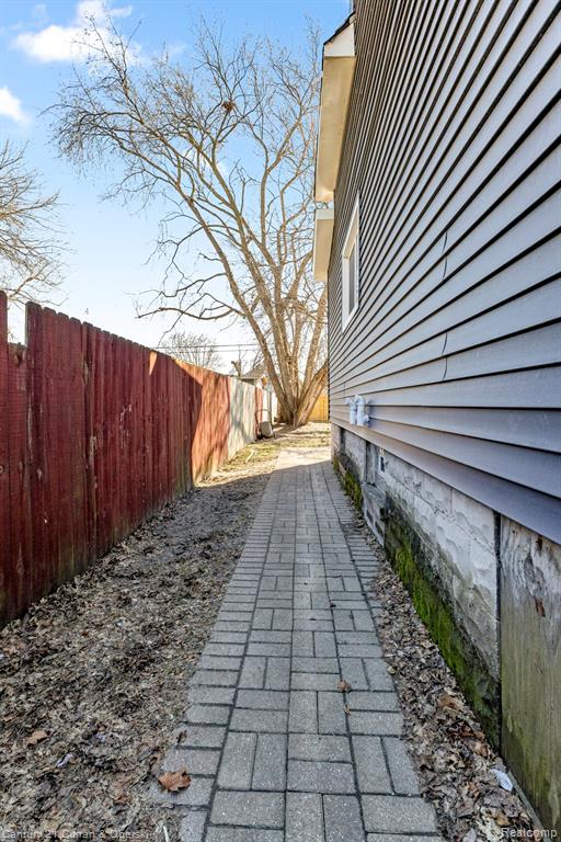 349 Frazier Street River Rouge, MI 48218 - Photo 38 of 46 Gallery Image 38