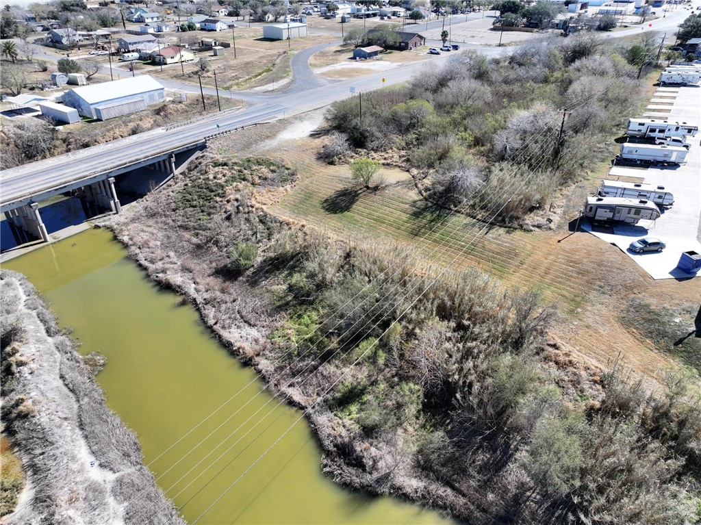 0 Us-181 Sinton, TX 78387 - Photo 20 of 22 a view of a ocean with a building