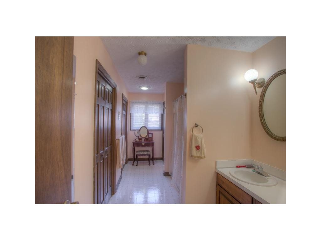 3709 Orebank Road Kingsport, TN 37664 - Photo 12 of 24 Photo 12