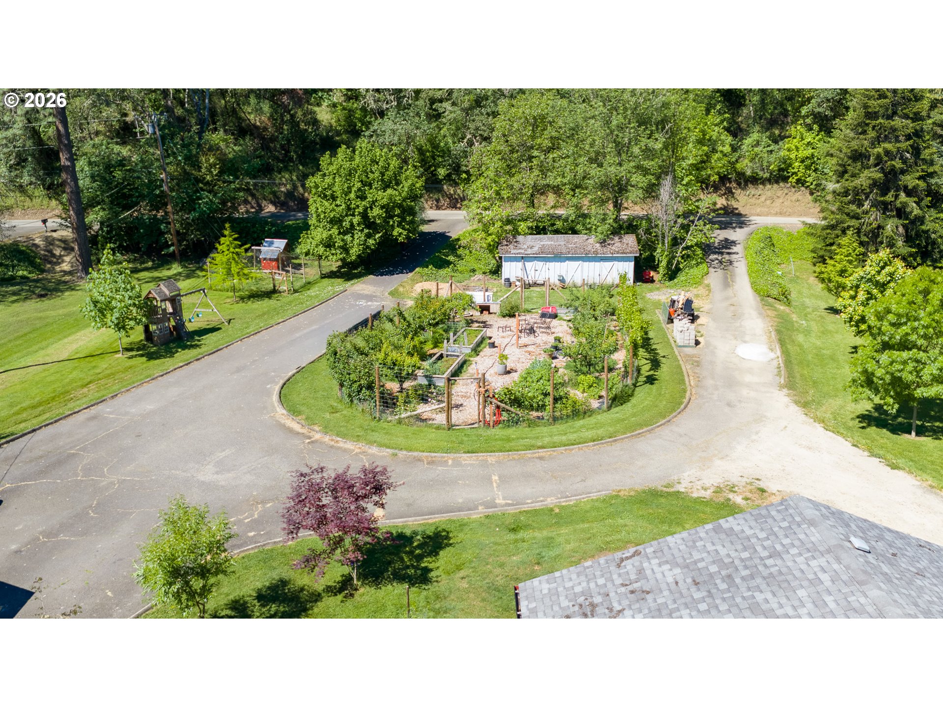 3356 Fisher Road Roseburg, OR 97471 - Photo 17 of 46