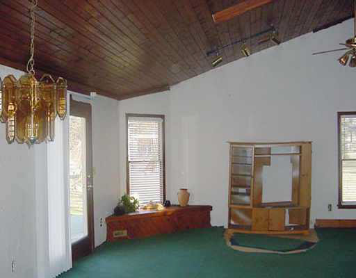 4407 Dicke Road Fort Wayne, IN 46804 - Photo 6 of 8