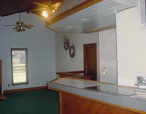 4407 Dicke Road Fort Wayne, IN 46804 - Photo 7 of 8