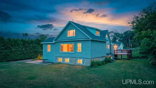 $379,000 | N2748 Highway 35, Menominee, MI 49858