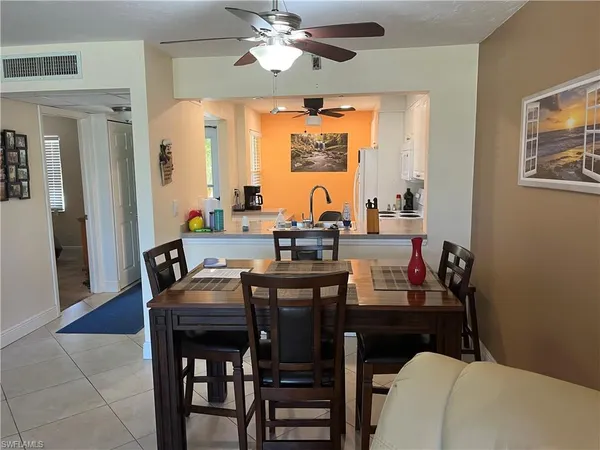 $2,000 | 1085 Forest Lakes Drive, Unit 8202, Naples, FL 34105