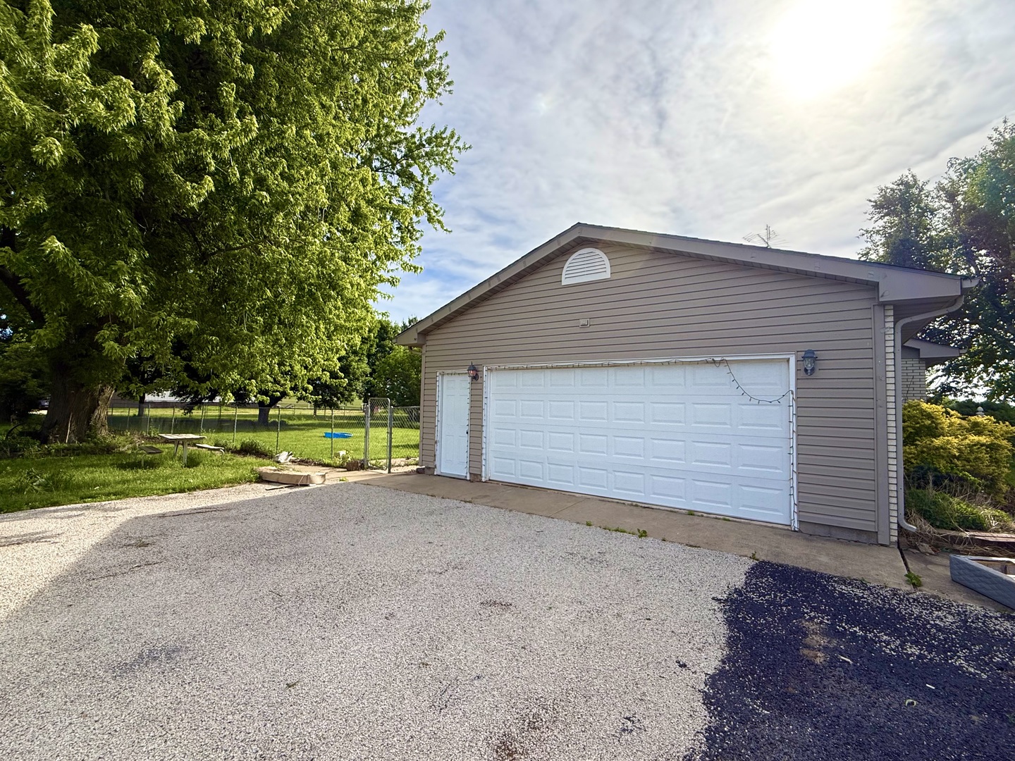 704 Carnahan Road Compton, IL 61318 - Photo 2 of 26