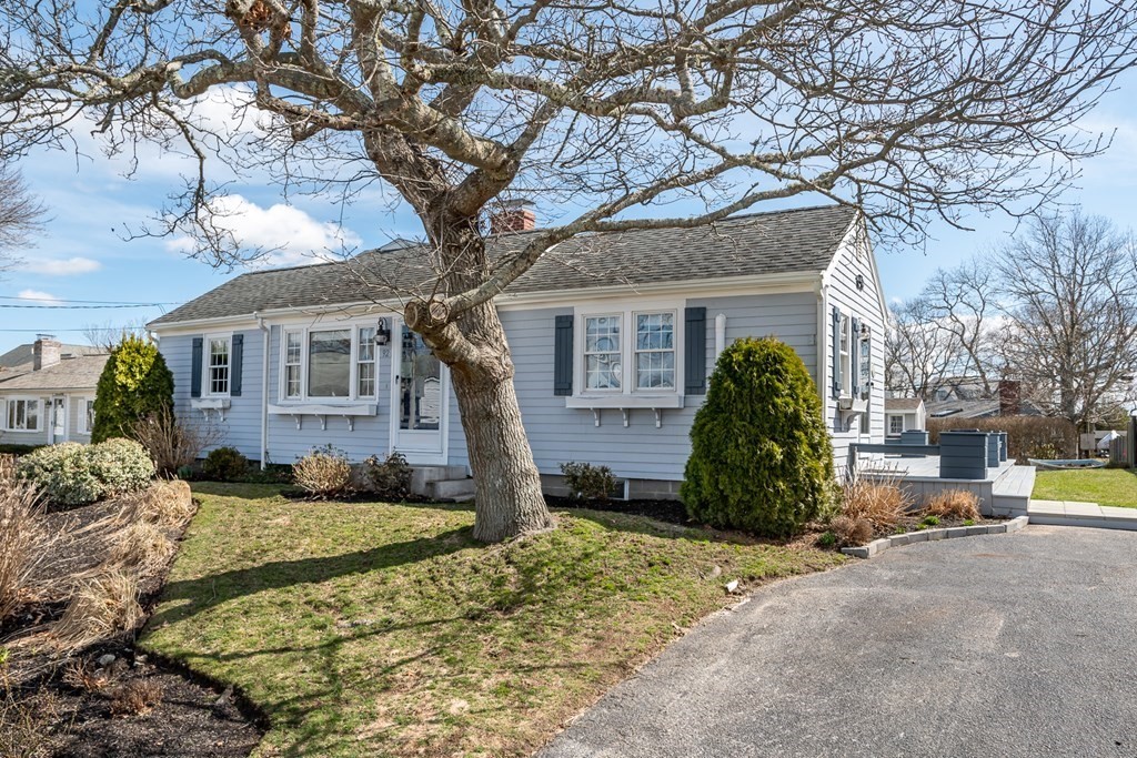 92 Rope Walk Road Bourne, MA 02532 - Photo 3 of 26