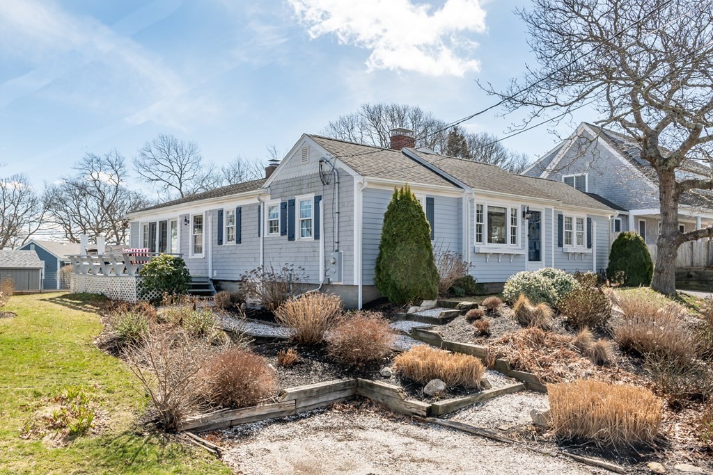 92 Rope Walk Road Bourne, MA 02532 - Photo 4 of 26