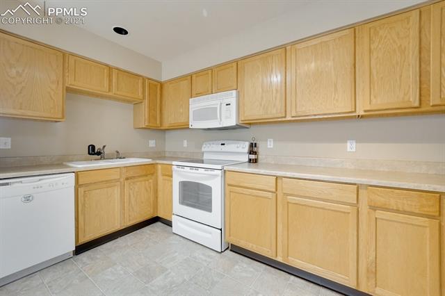 8161 Linderman Road Peyton, CO 80831 - Photo 7 of 26