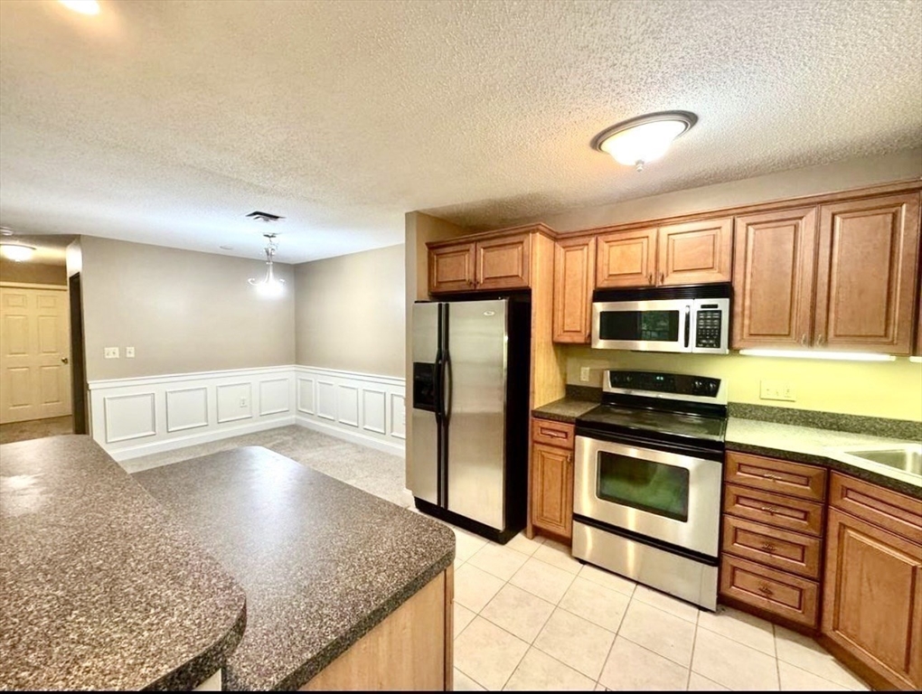 1000 Spring Valley Drive, Unit G Andover, MA 01810 - Photo 11 of 14