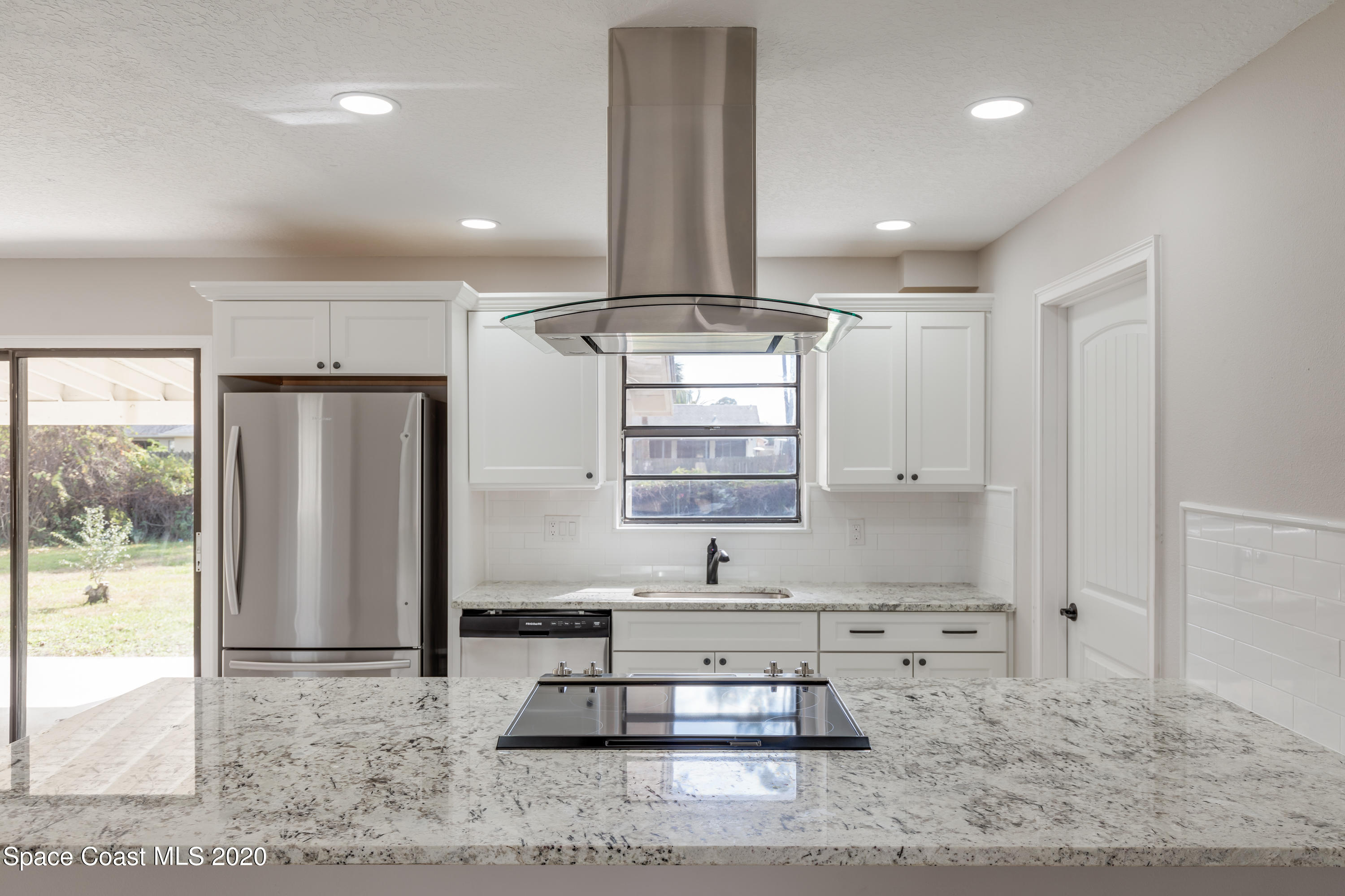 6387 Hudson Road Cocoa, FL 32927 - Photo 2 of 15 252A1857-Edit