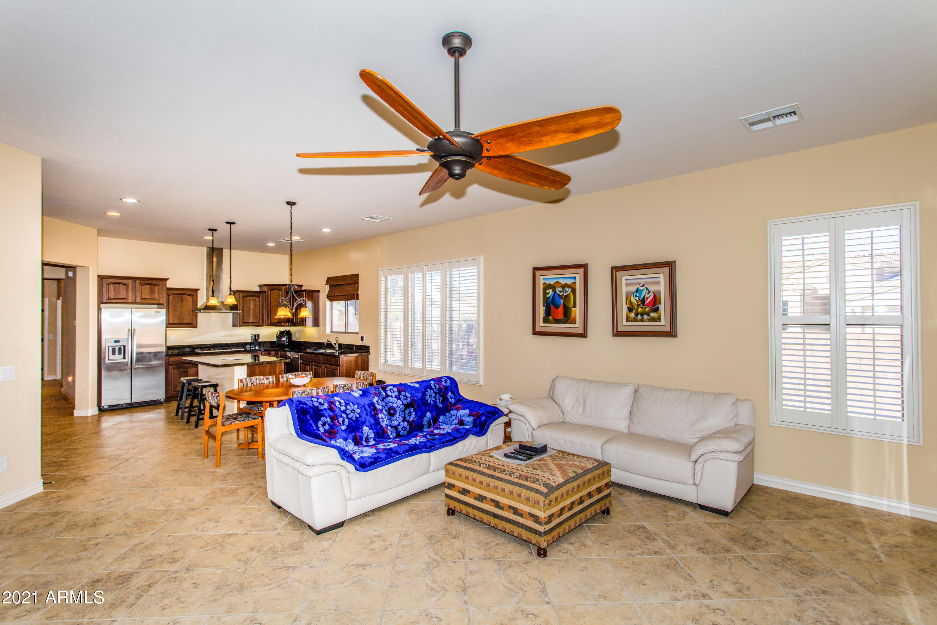 19095 North Stonegate Road Maricopa, AZ 85138 - Photo 15 of 43 15 Family Room