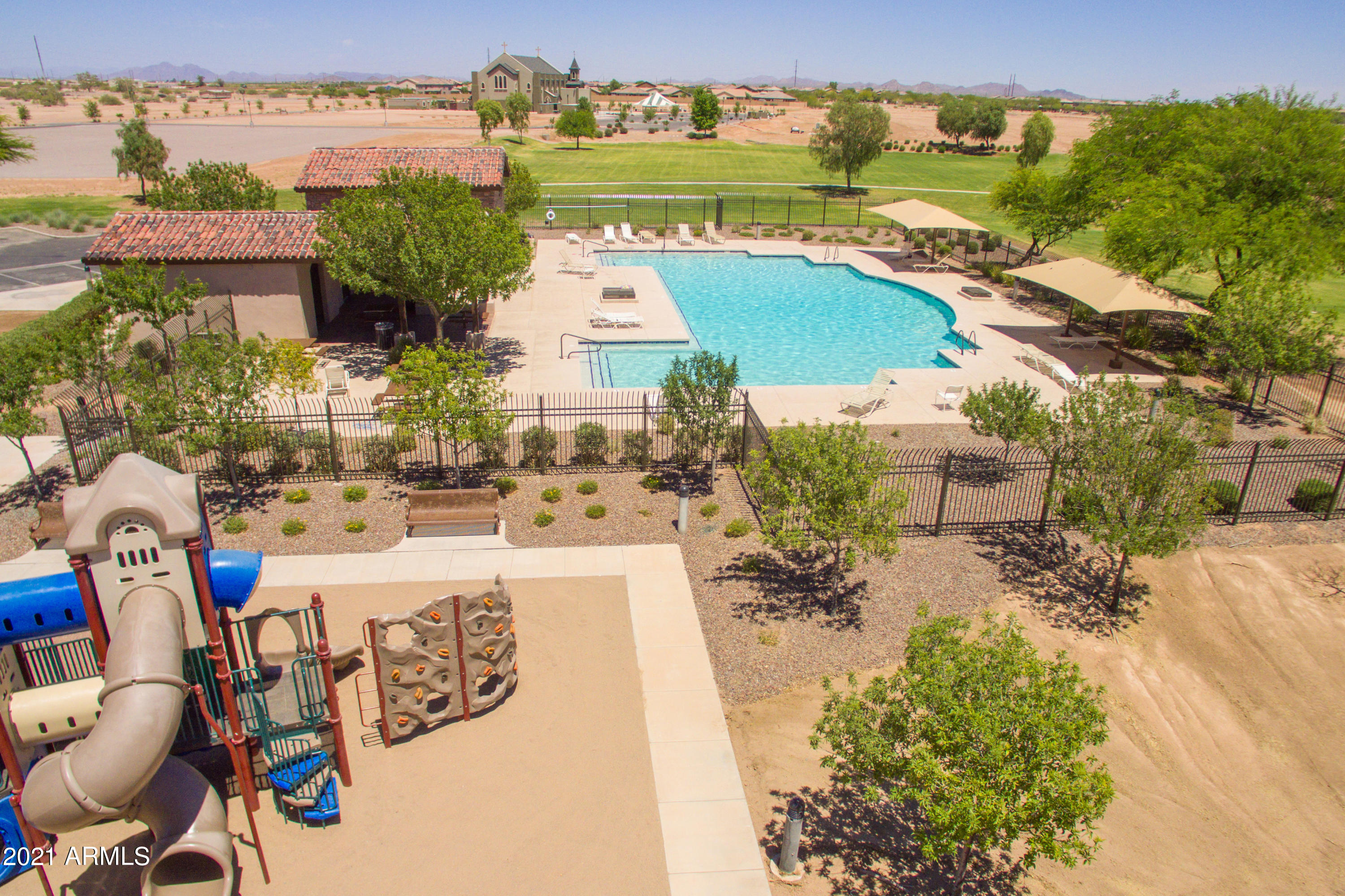 19095 North Stonegate Road Maricopa, AZ 85138 - Photo 40 of 43 Community Pool/Park
